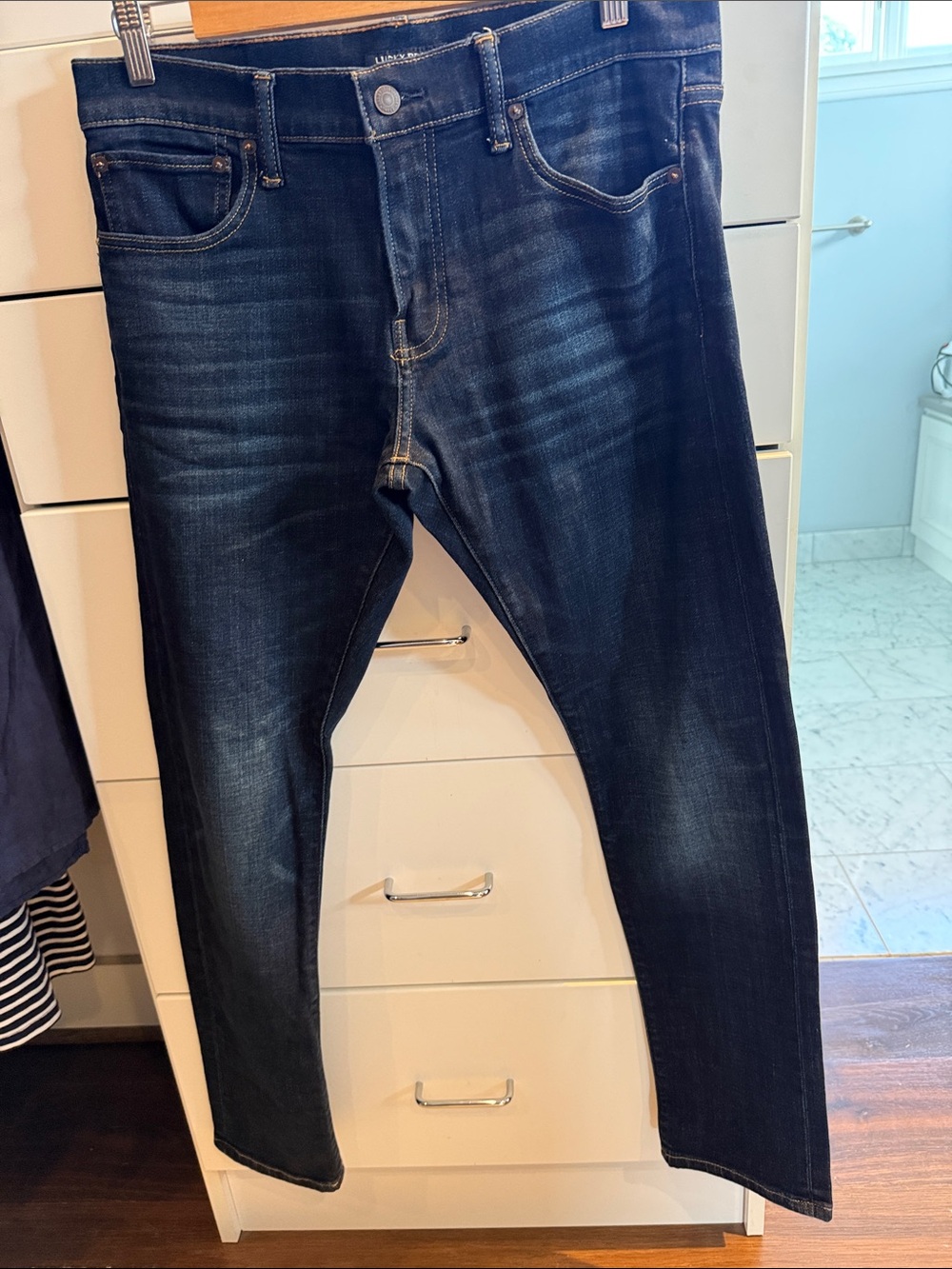 Lucky Brand Men's Slim Dark Indigo Wash Jeans